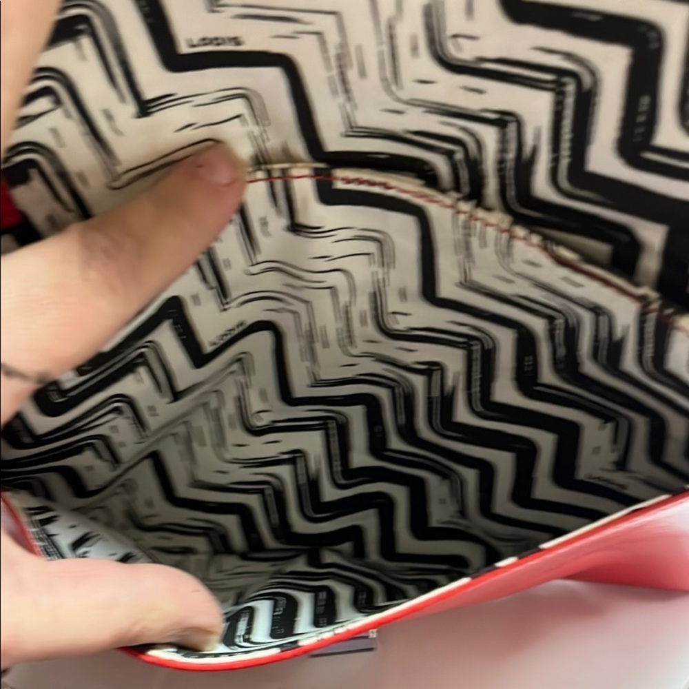 Lodis Red Crossbody Bag with Quilted Texture and silver clasp - Picture 10 of 13